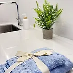 Frida Luxury * טיראנה