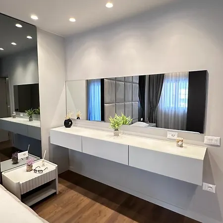 Frida Luxury Tirana