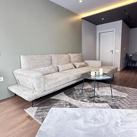Frida Luxury Tirana